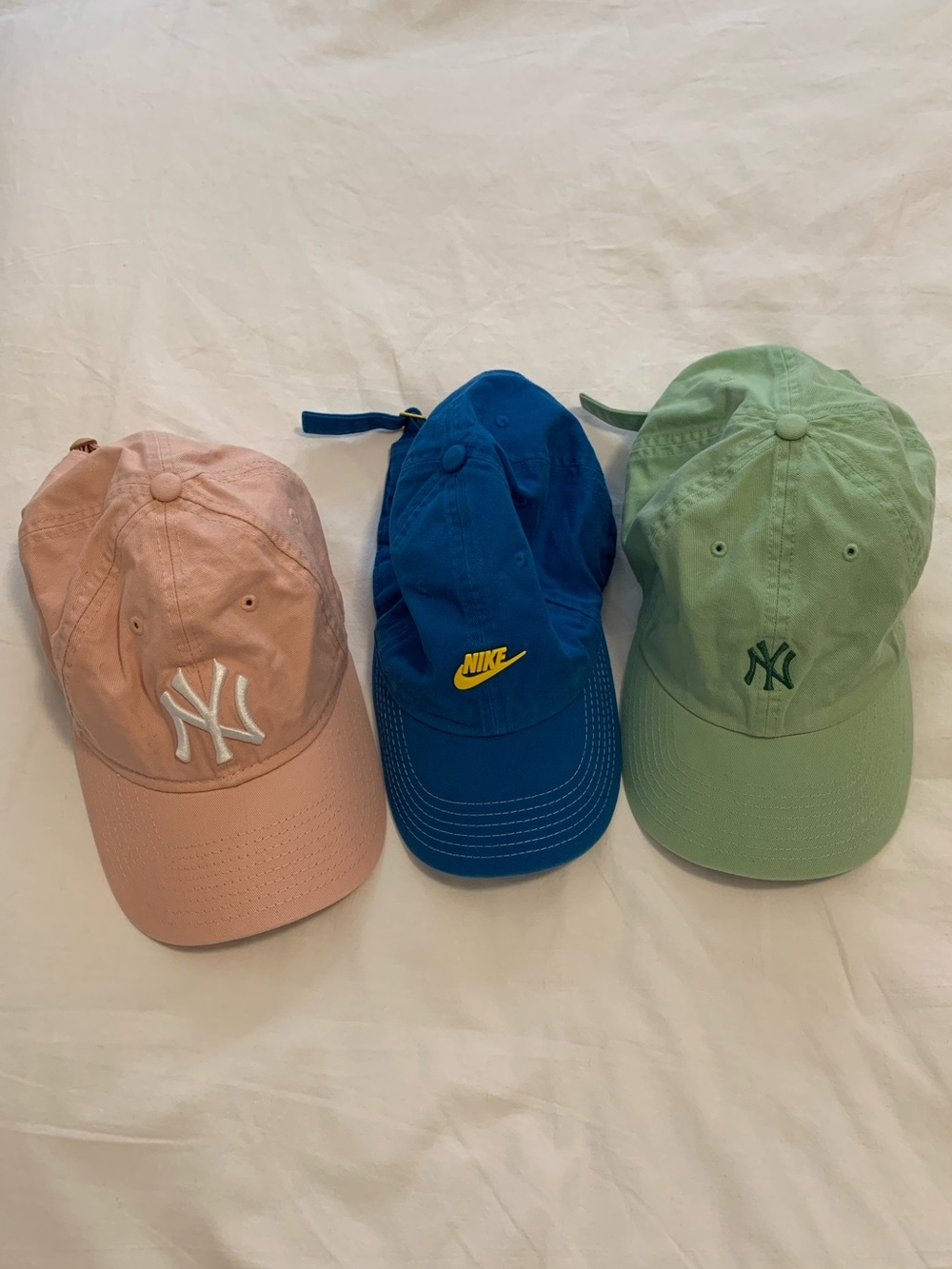 Baseball caps bundle New York Yankees & Nike Caps - Pink, Blue, Green